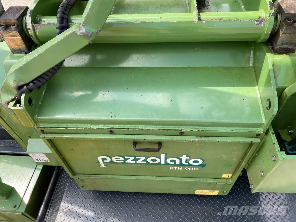 Pezzolato PTH 900/PALFINGER C60F86 endommagé ウッドチッパー
