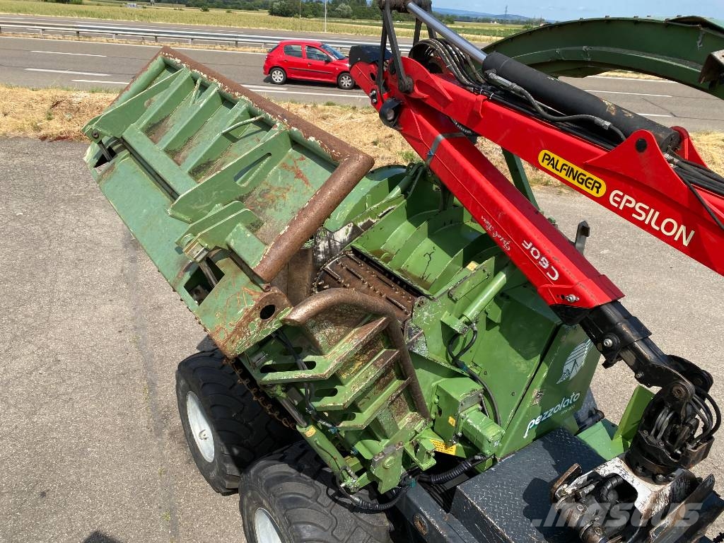 Pezzolato PTH 900/PALFINGER C60F86 endommagé ウッドチッパー