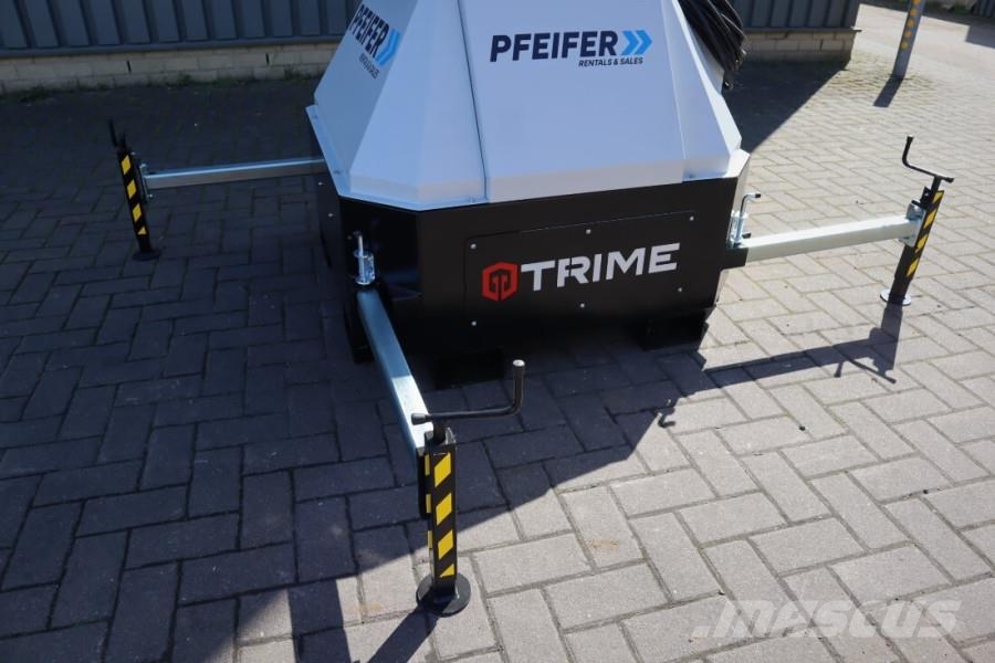 Trime X-Mast 4 × 320W Valid Inspection, Plug-in Electric Rasvetni stubovi