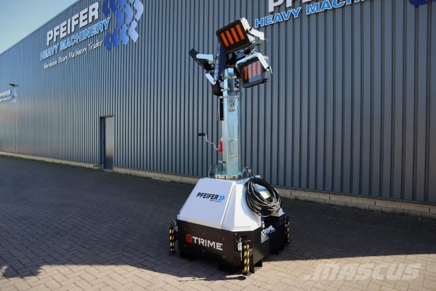 Trime X-Mast 4 × 320W Valid Inspection, Plug-in Electric Rasvetni stubovi