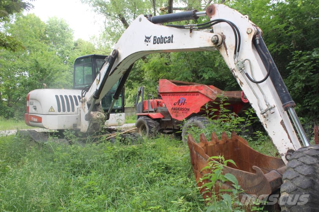 Bobcat 444 Lánctalpas kotrók