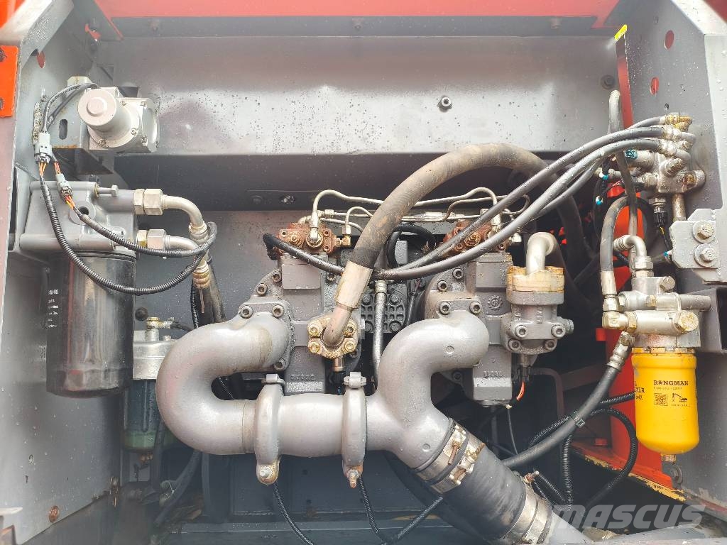 Hitachi ZX 360 Bagri goseničarji