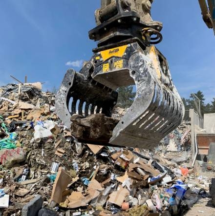 MB Crusher MB-G900 Pašgrābji