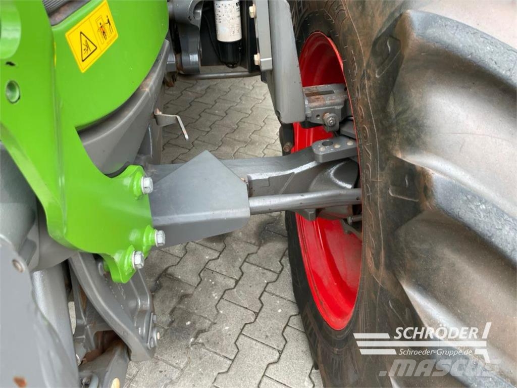 Fendt 516 VARIO S4 PROFI PLUS Tractores