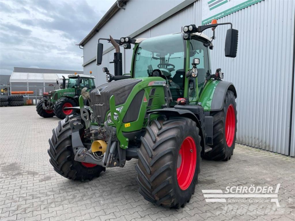 Fendt 516 VARIO S4 PROFI PLUS Tractores