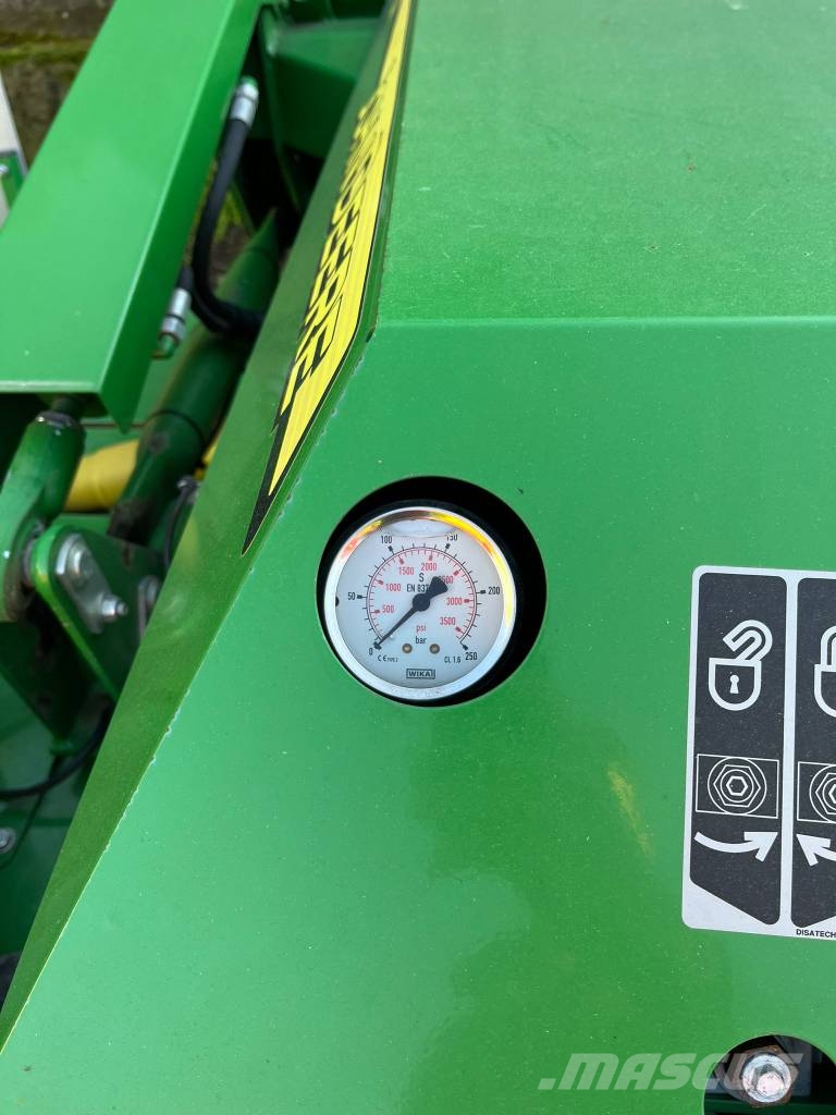 John Deere CC0131 جزازات مكيفات