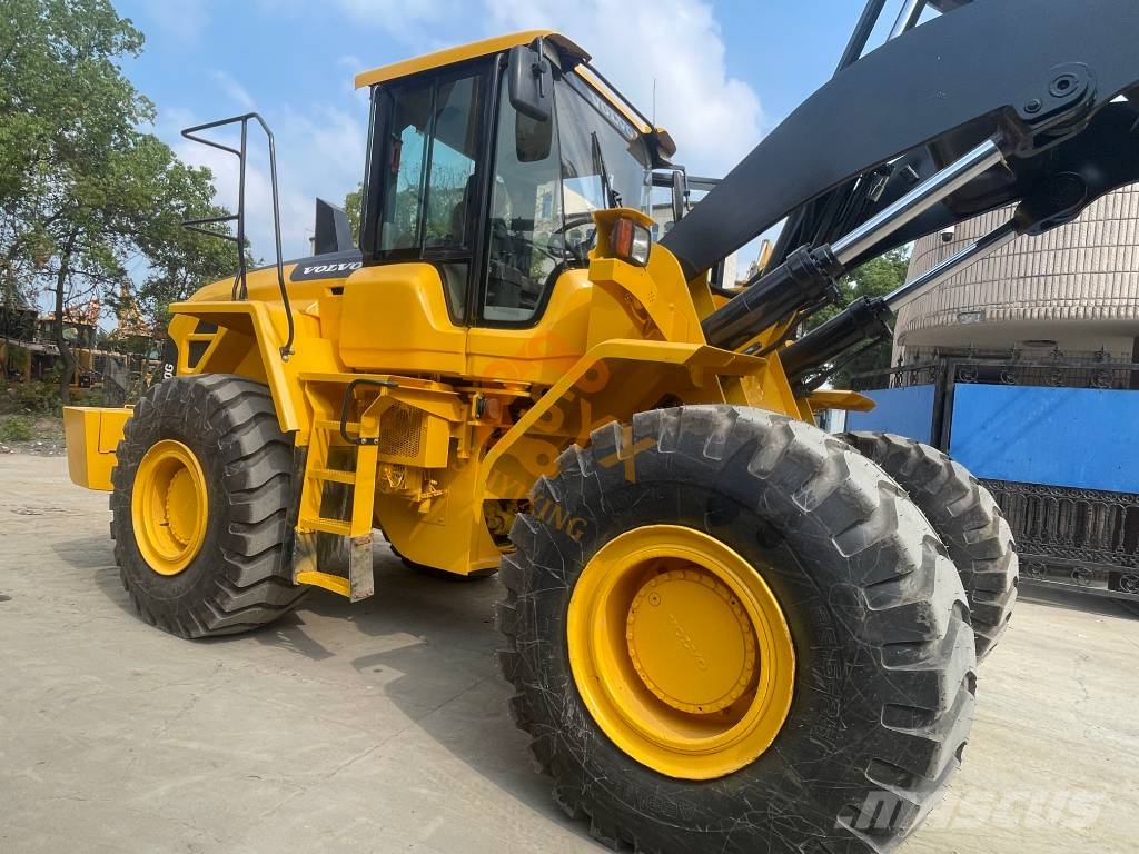 Volvo L 120 G Gumikerekes homlokrakodók
