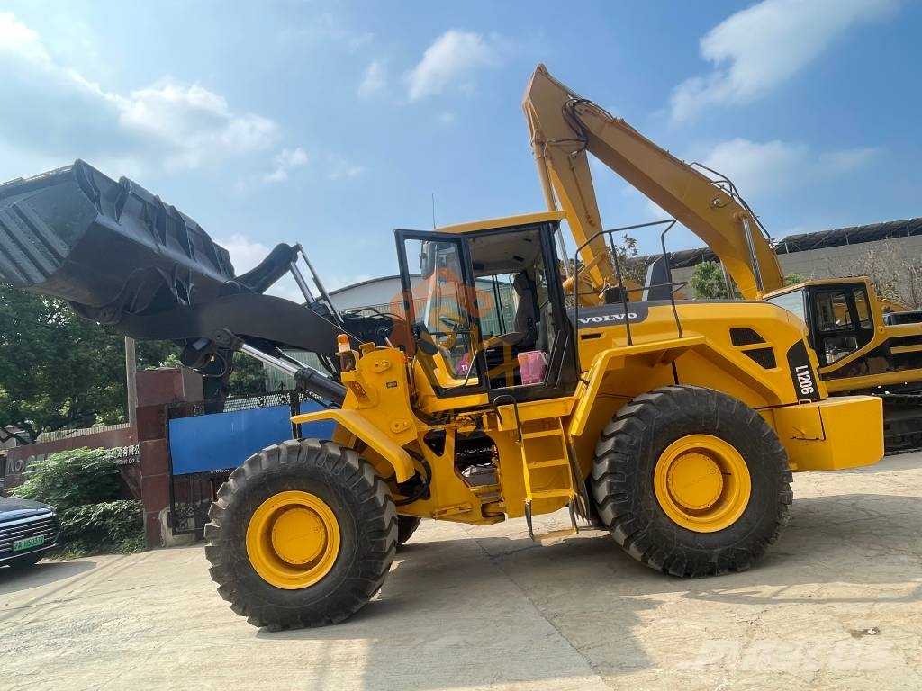 Volvo L 120 G Gumikerekes homlokrakodók