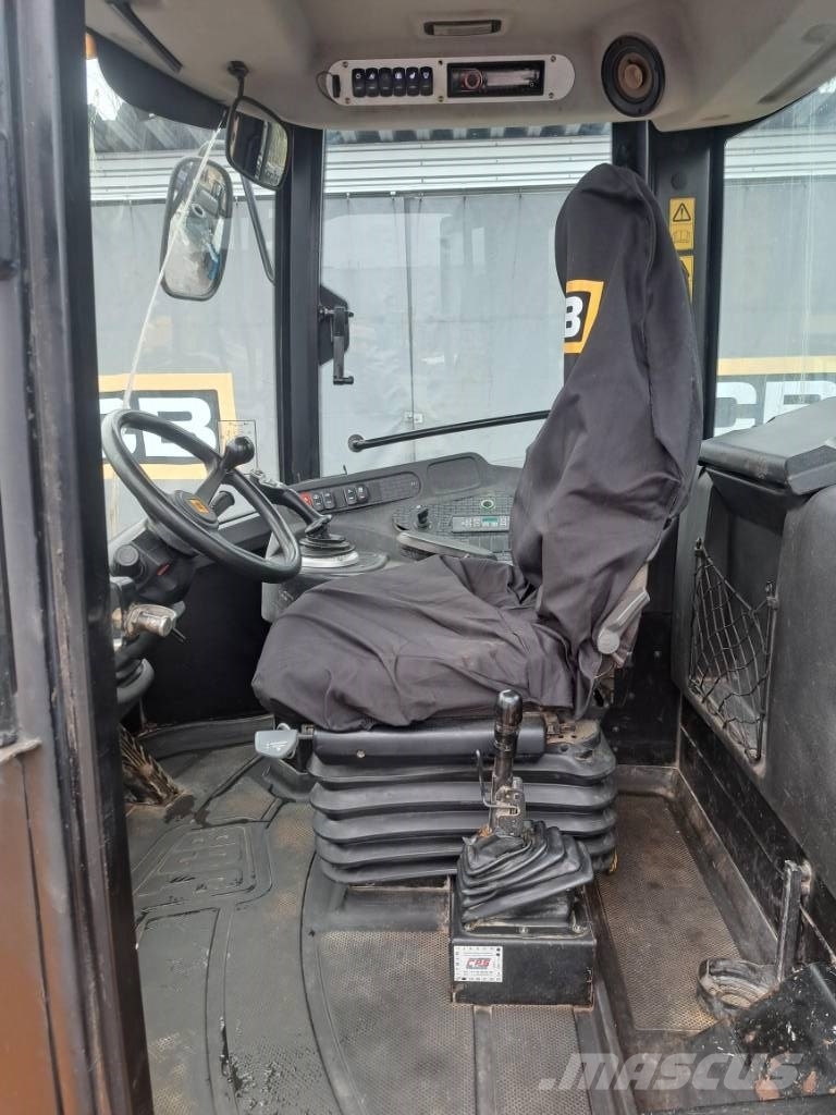 JCB 417 HT Kolesni nakladalci
