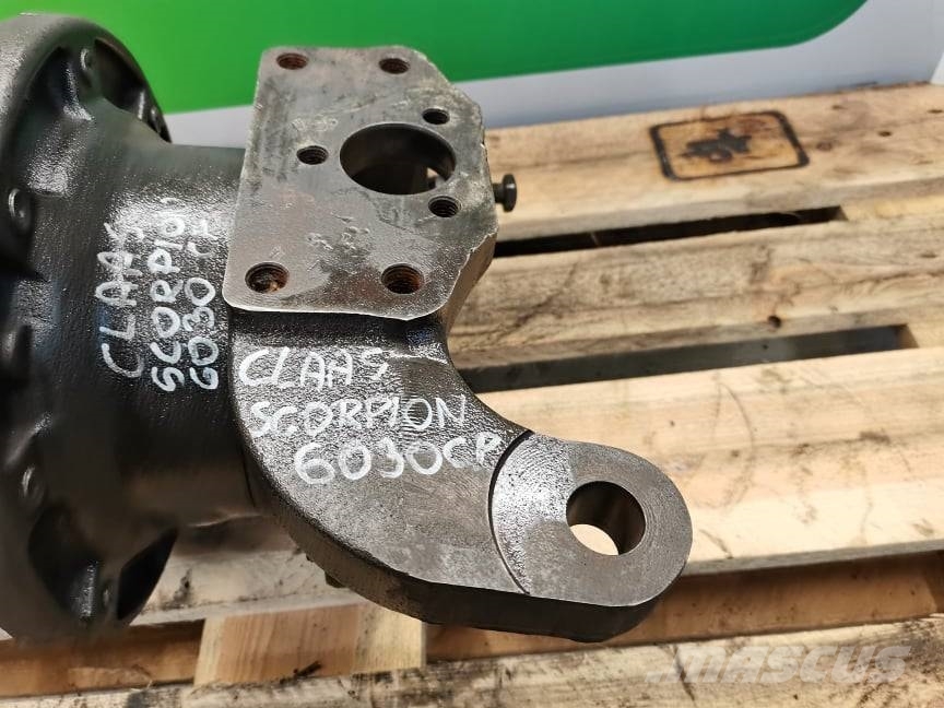 JLG 307 crossover Carraro 12869} 軸