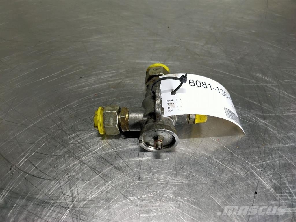 Volvo L30B-Z / X-VOE11090245-Behr 124755H-Thermostat Hidraulice