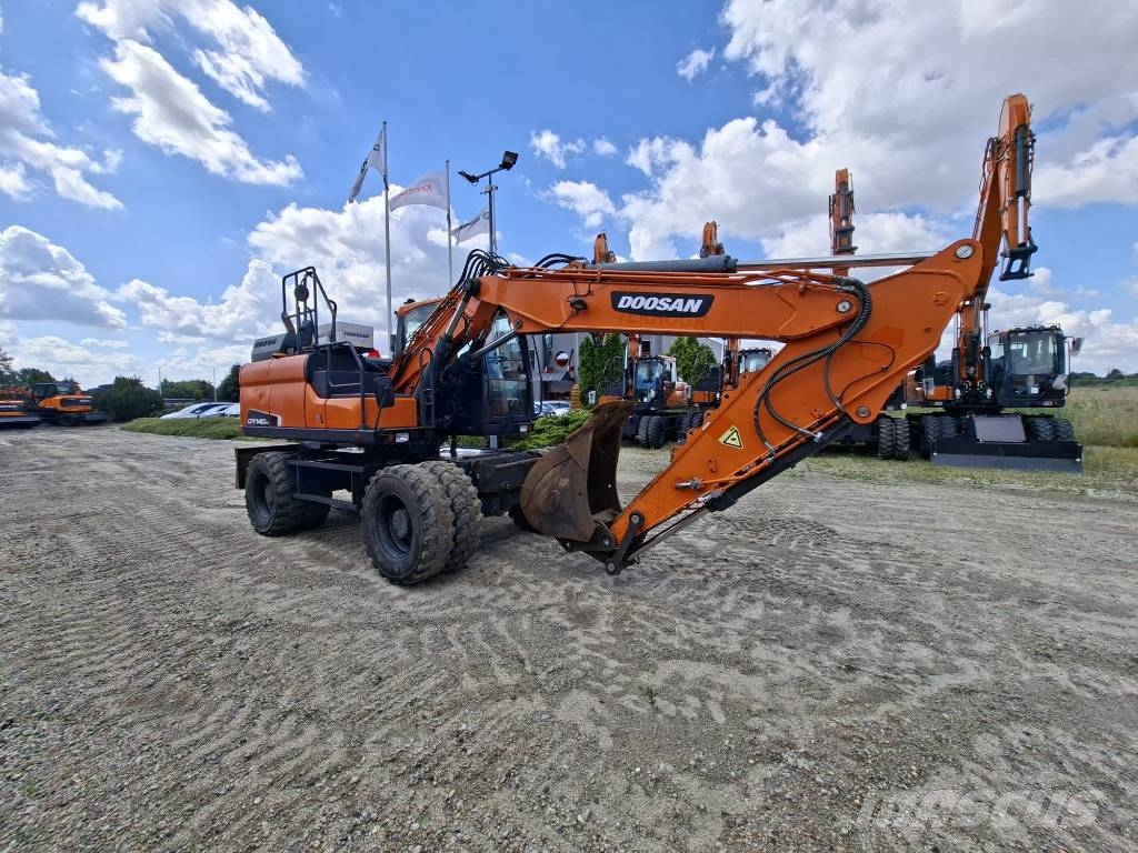 Doosan DX 140 W Wielgraafmachines