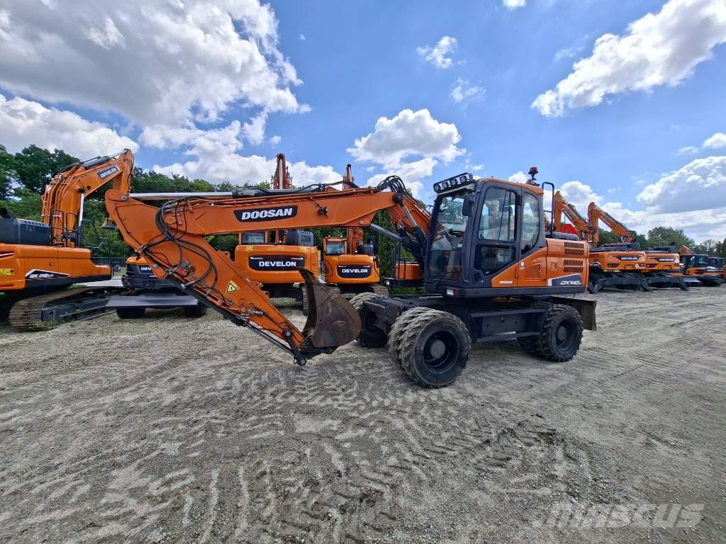 Doosan DX 140 W Wielgraafmachines