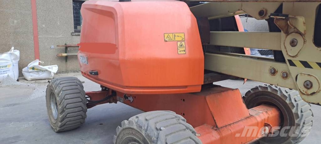 JLG 520 AJ Nacele cu brat articulat