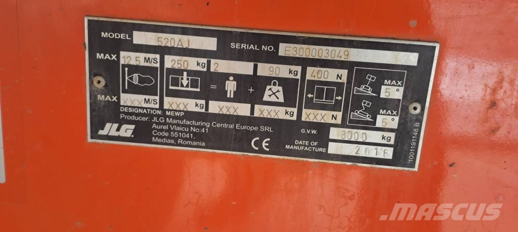 JLG 520 AJ Nacele cu brat articulat