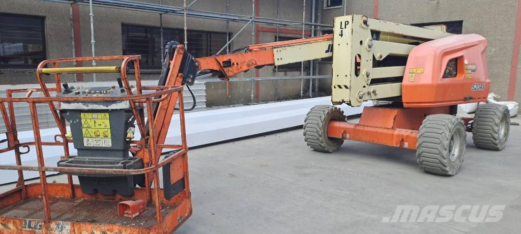 JLG 520 AJ Nacele cu brat articulat