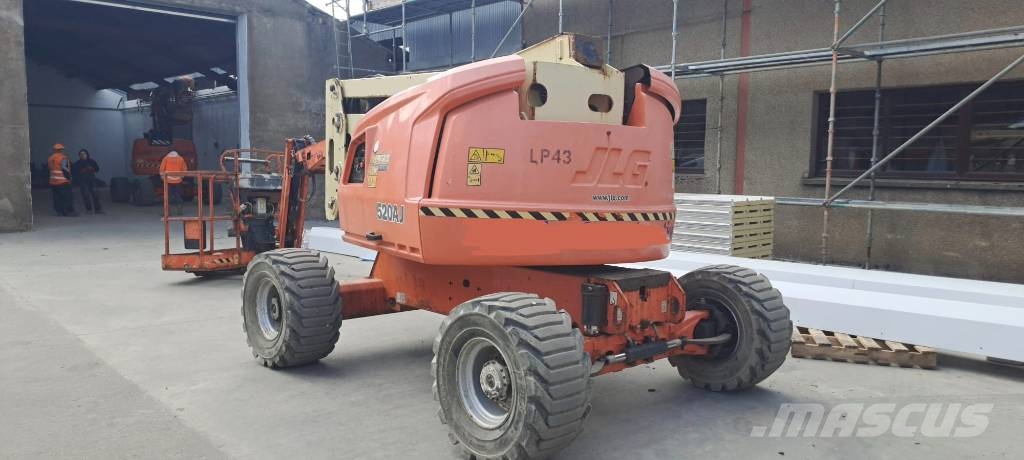 JLG 520 AJ Nacele cu brat articulat