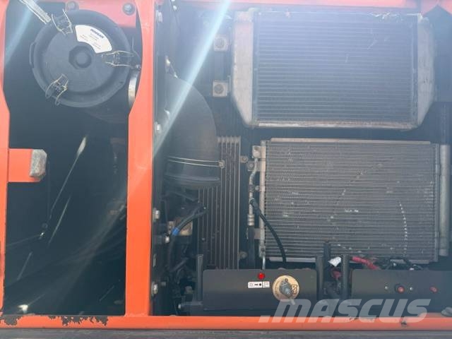 Doosan DX 140 LC-5 Crawler excavators