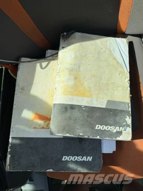 Doosan DX 140 LC-5 Crawler excavators