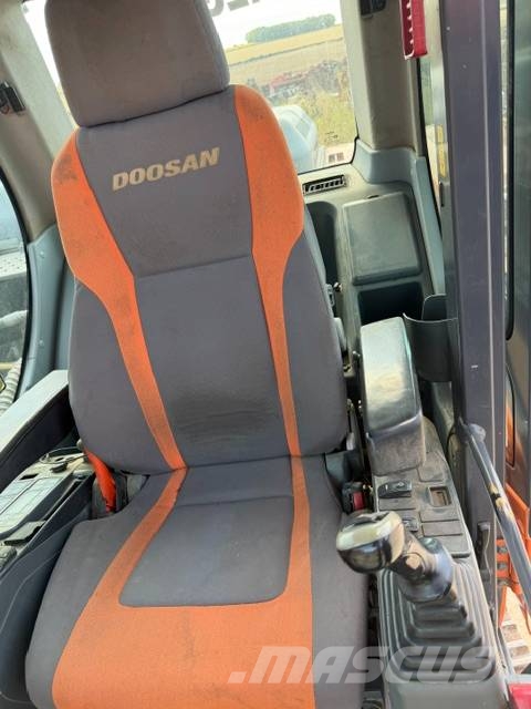 Doosan DX 140 LC-5 Crawler excavators