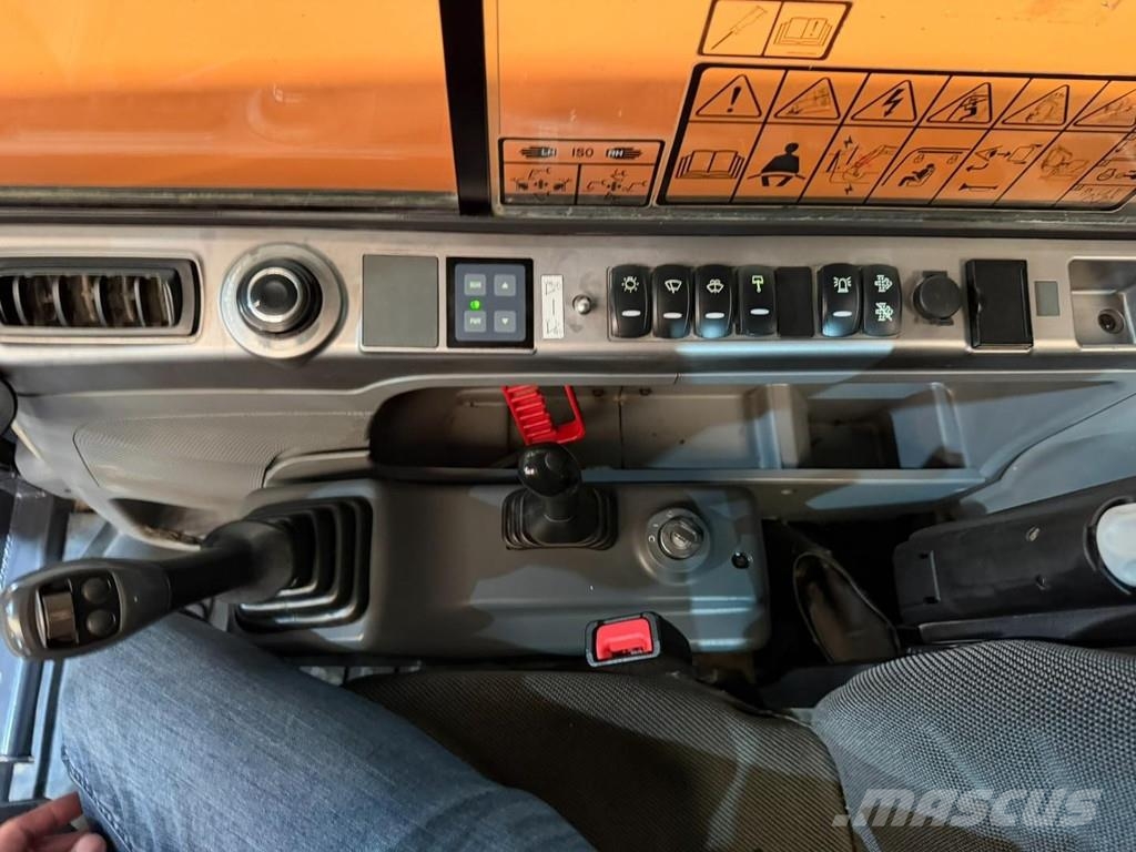 Doosan DX 62 R-3 6.2T - *FULL HYDR - *CENTRAL GREASING* - Minigraafmachines < 7t