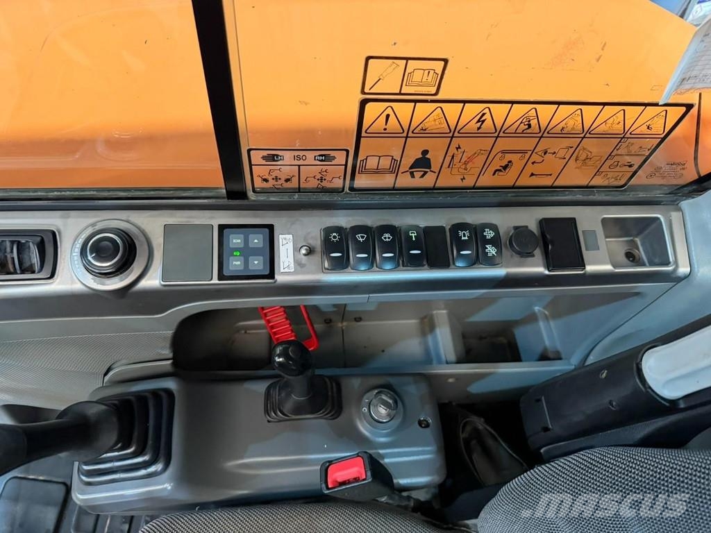 Doosan DX 62 R-3 6.2T - *FULL HYDR - *CENTRAL GREASING* - Minigraafmachines < 7t