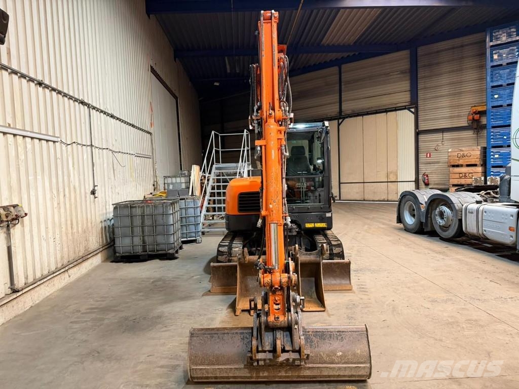 Doosan DX 62 R-3 6.2T - *FULL HYDR - *CENTRAL GREASING* - Minigraafmachines < 7t