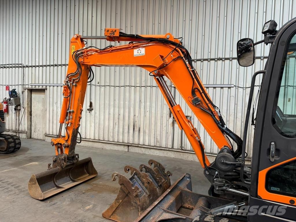 Doosan DX 62 R-3 6.2T - *FULL HYDR - *CENTRAL GREASING* - Minigraafmachines < 7t