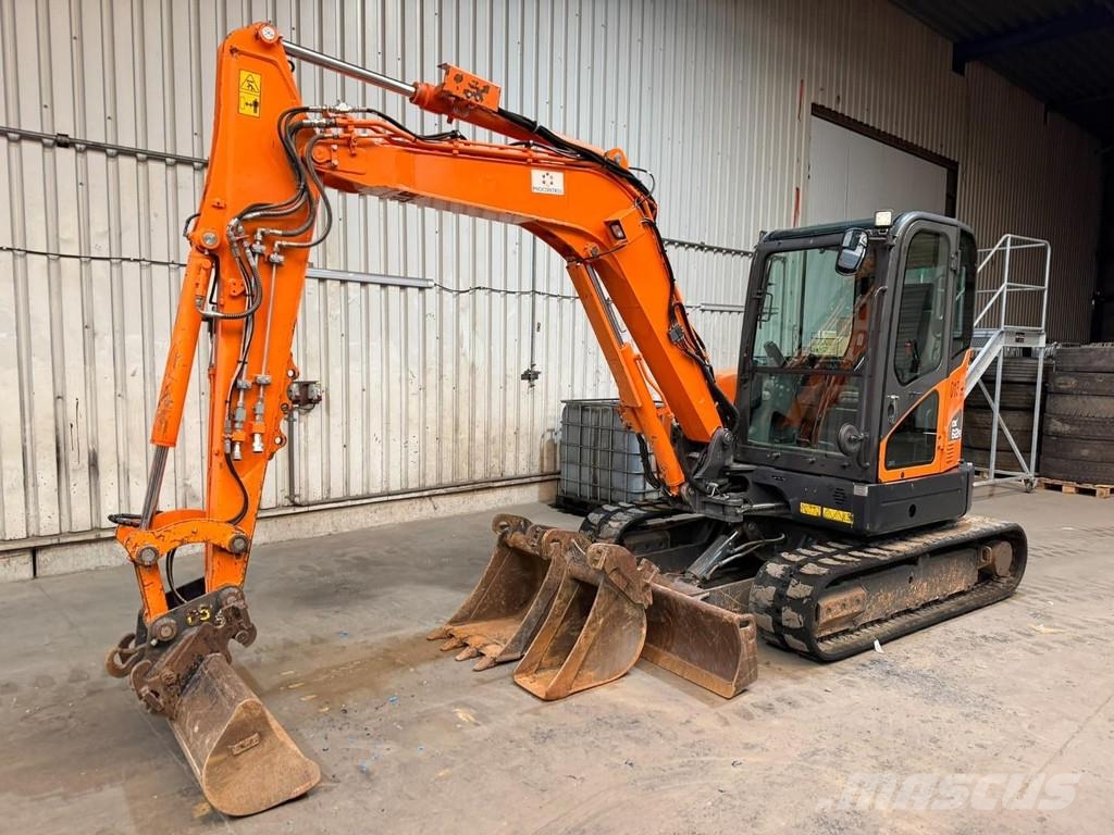 Doosan DX 62 R-3 6.2T - *FULL HYDR - *CENTRAL GREASING* - Minigraafmachines < 7t