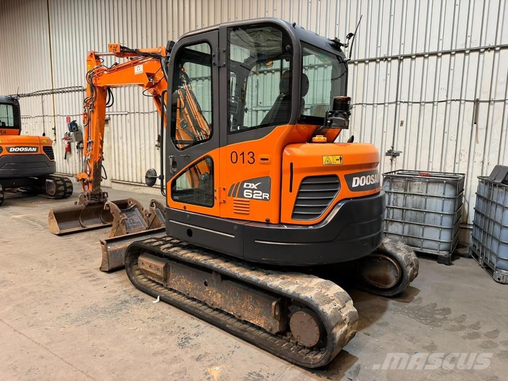 Doosan DX 62 R-3 6.2T - *FULL HYDR - *CENTRAL GREASING* - Minigraafmachines < 7t