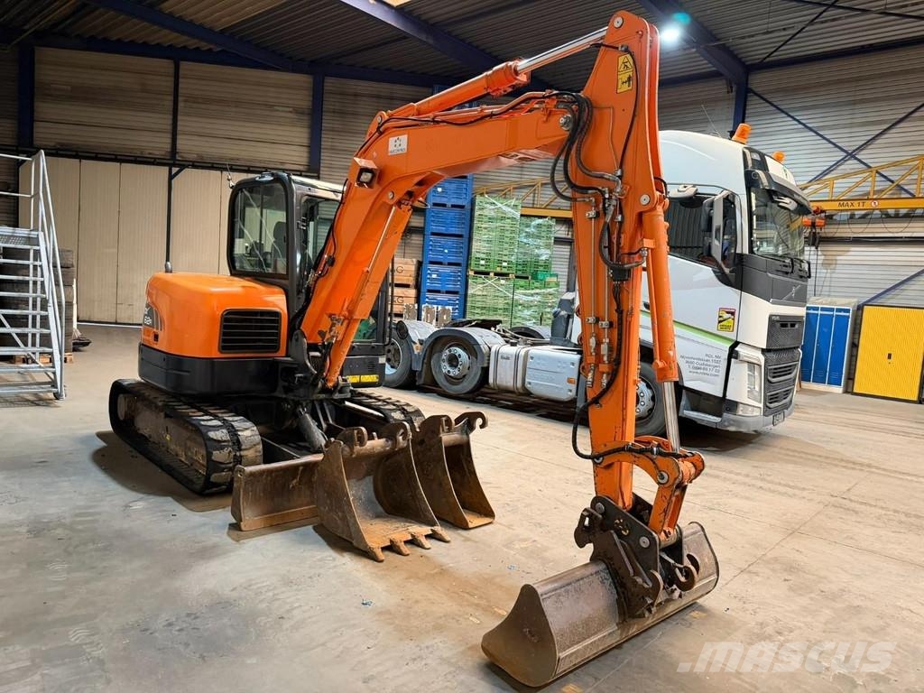 Doosan DX 62 R-3 6.2T - *FULL HYDR - *CENTRAL GREASING* - Minigraafmachines < 7t