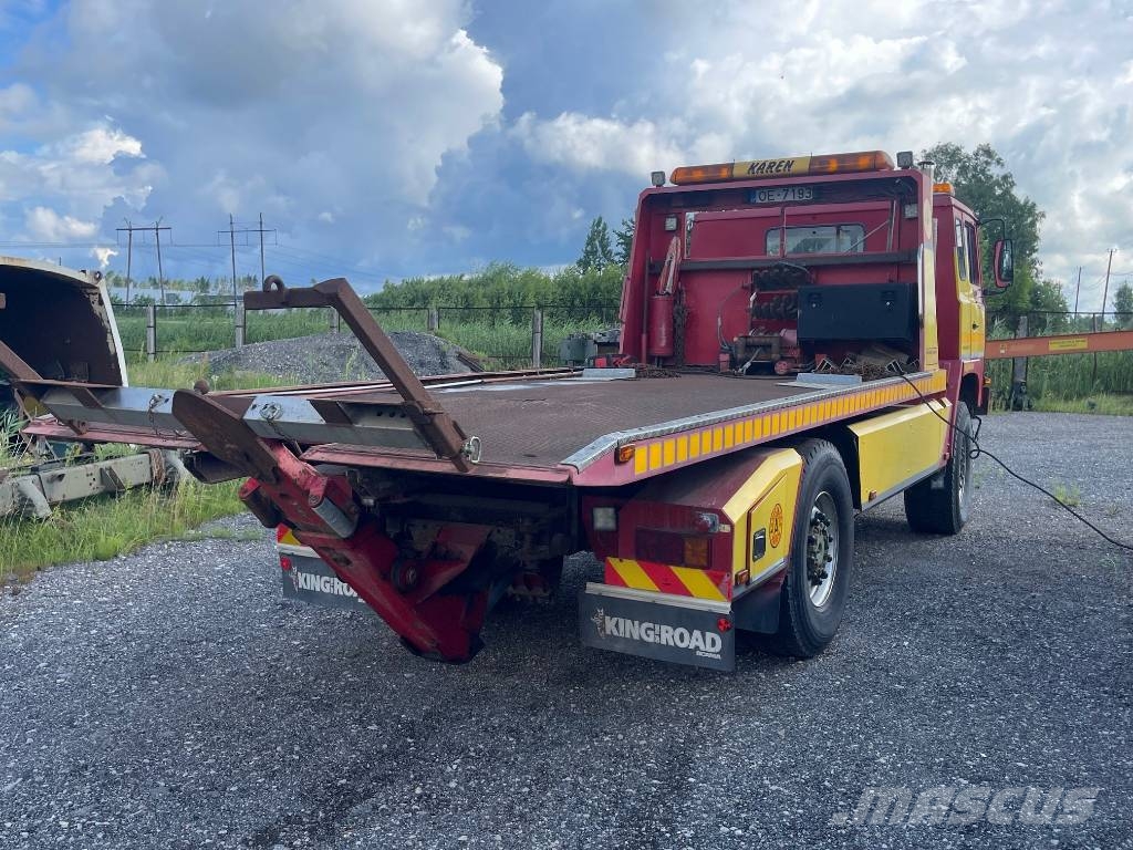 Scania SBA 111 Cegonhas