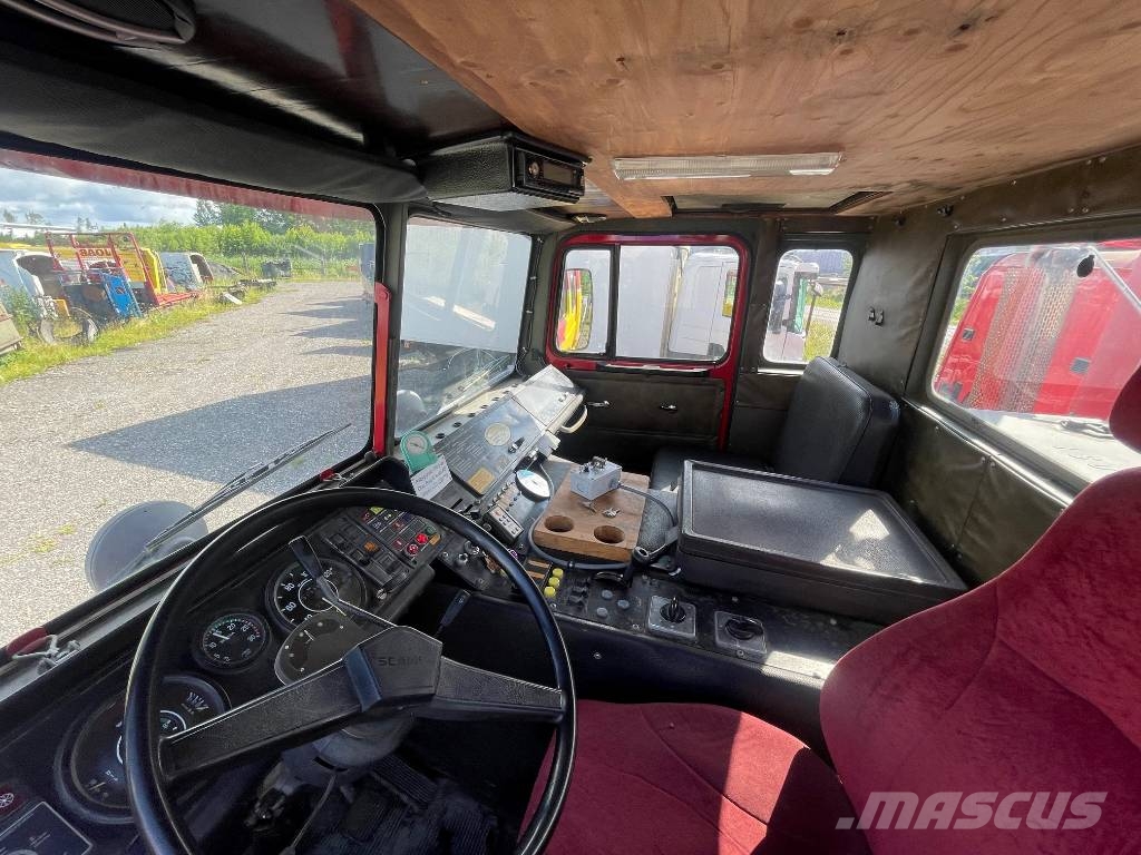 Scania SBA 111 Cegonhas