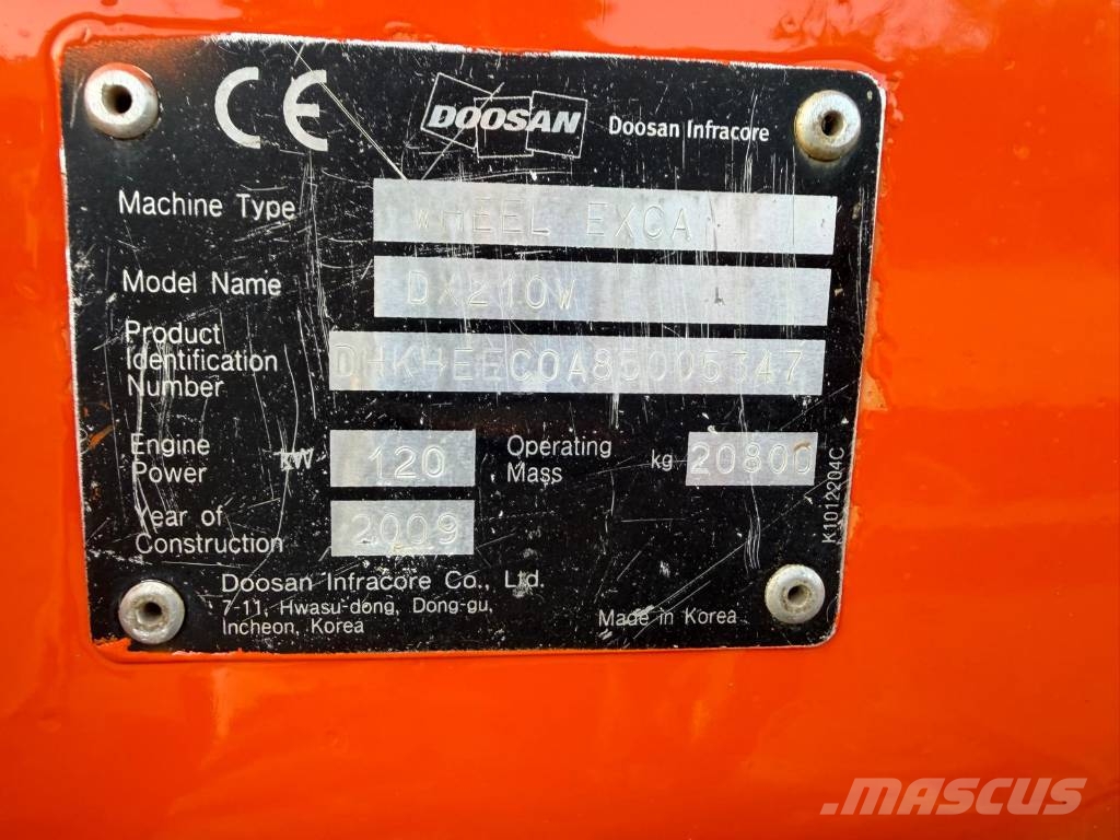 Doosan DX 210 W Wielgraafmachines