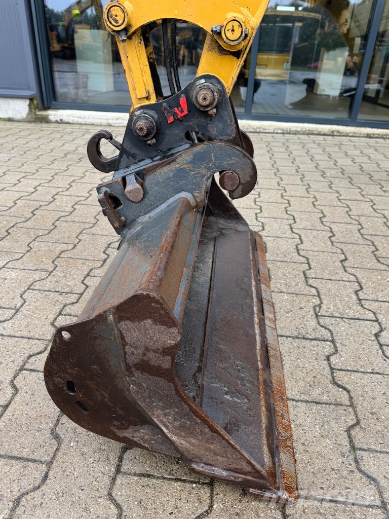 CAT 301.8 A/C Mini bagri <7t