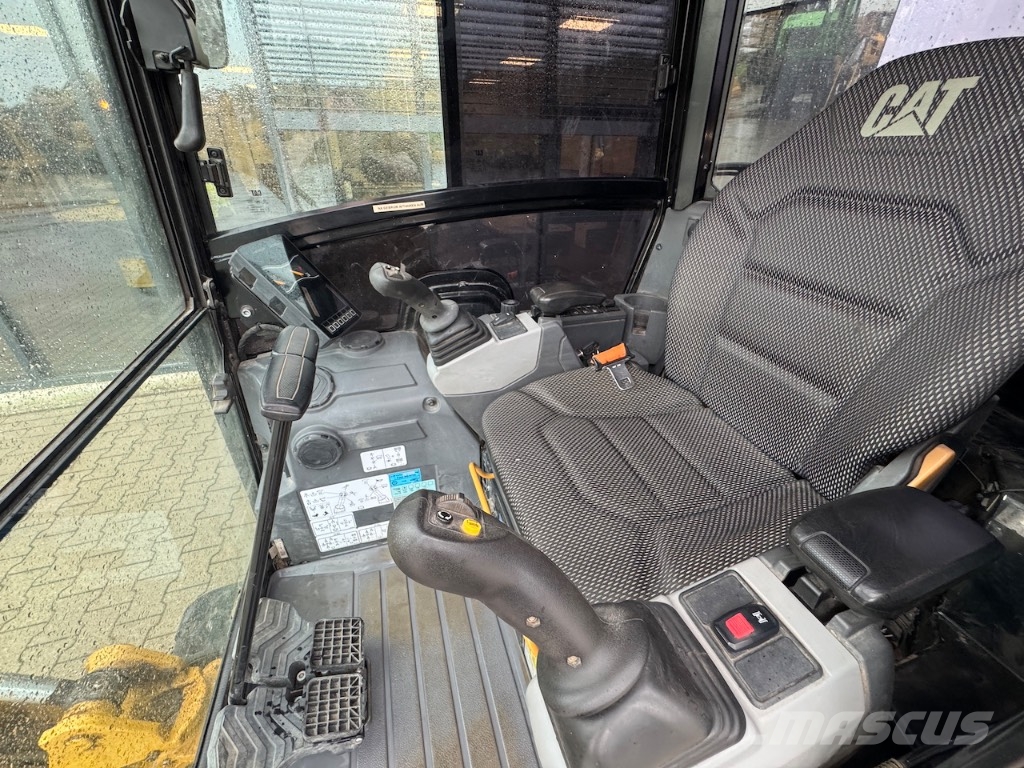 CAT 301.8 A/C Mini bagri <7t