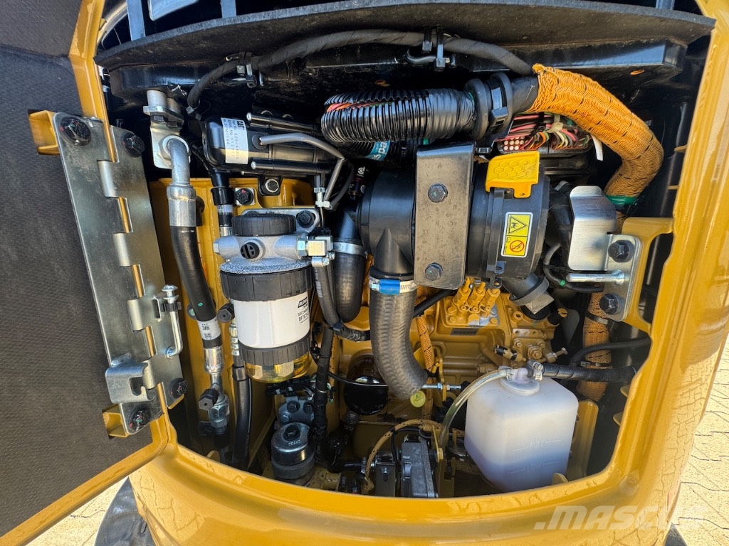 CAT 301.8 A/C Mini rýpadlá < 7t