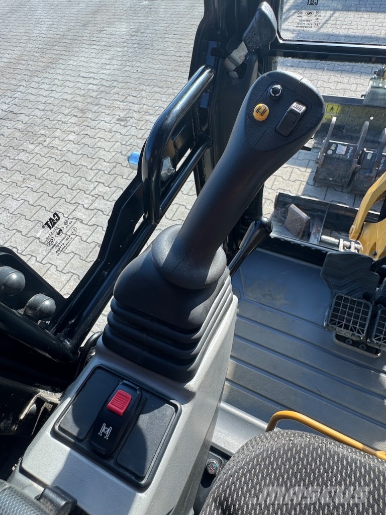 CAT 301.8 A/C Mini rýpadlá < 7t