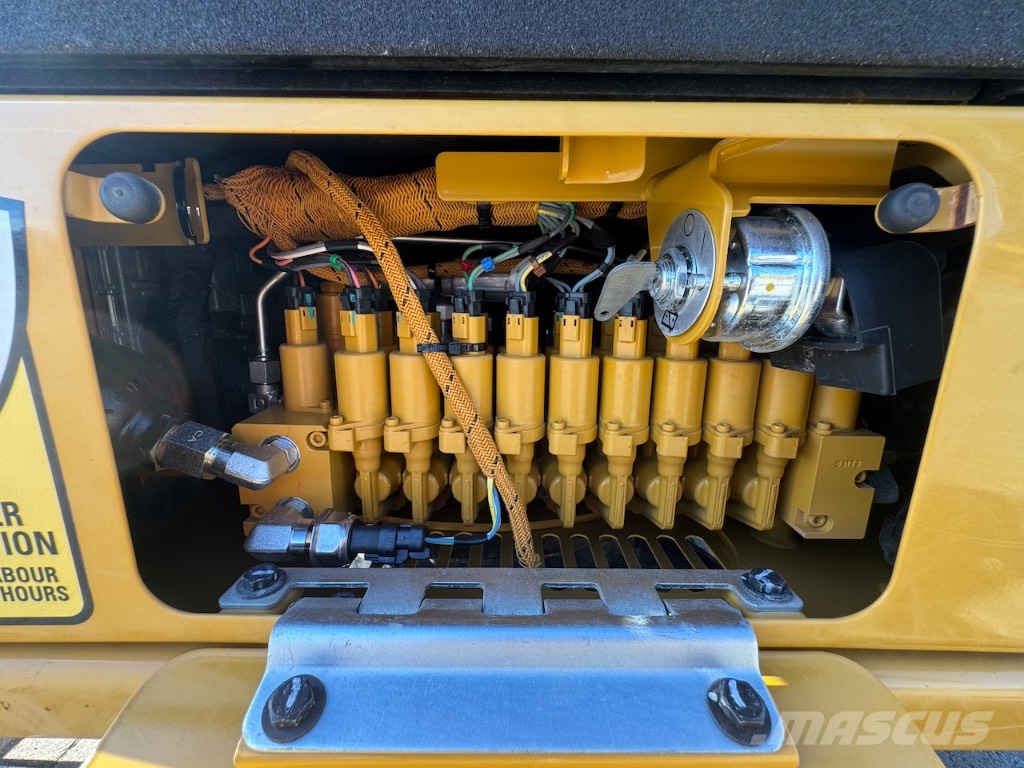 CAT 301.8 A/C Mini rýpadlá < 7t