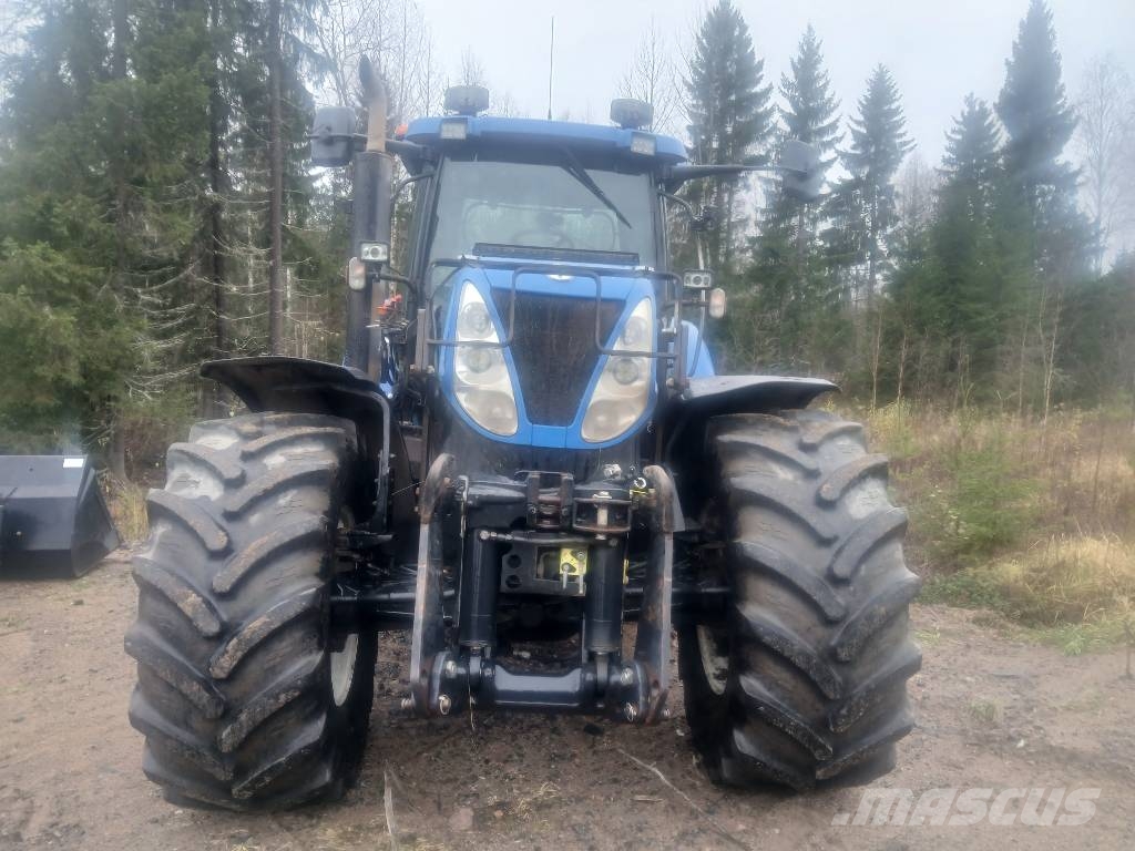 New Holland T7040PCE الجرارات