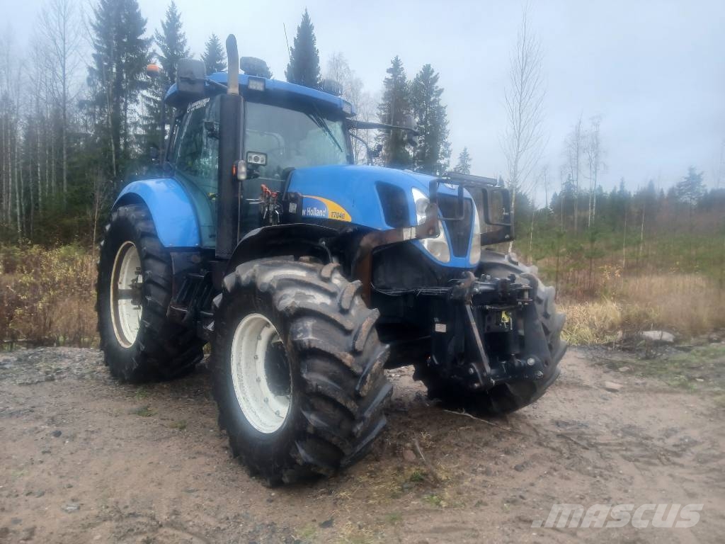 New Holland T7040PCE الجرارات