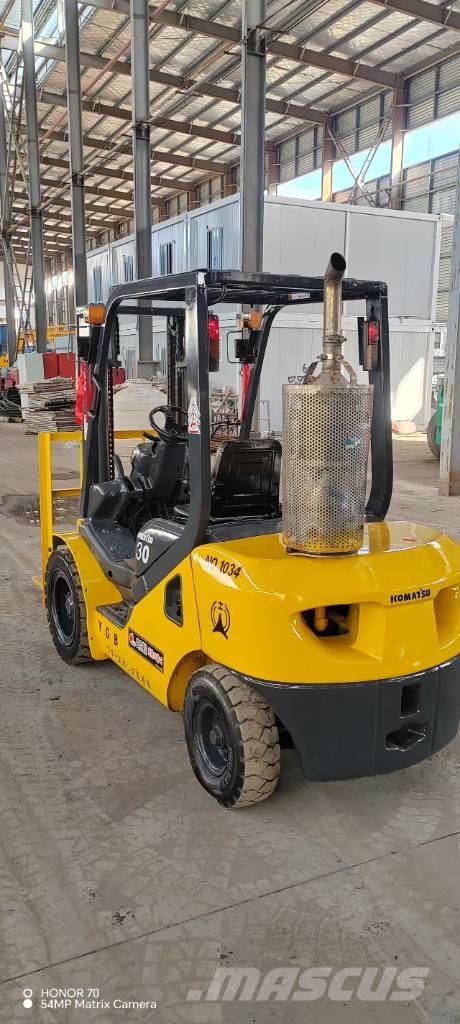 Komatsu FD 30 T-17 Dīzeļa autoiekrāvēji