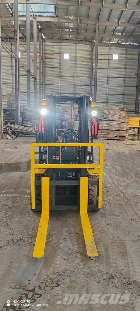 Komatsu FD 30 T-17 Dīzeļa autoiekrāvēji