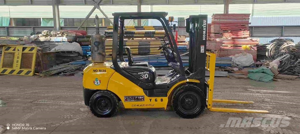 Komatsu FD 30 T-17 Dīzeļa autoiekrāvēji