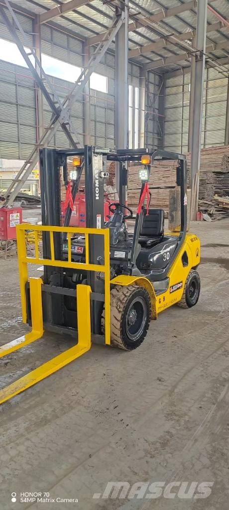 Komatsu FD 30 T-17 Dīzeļa autoiekrāvēji