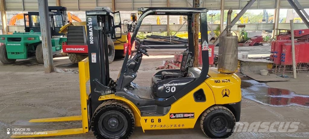 Komatsu FD 30 T-17 Dīzeļa autoiekrāvēji