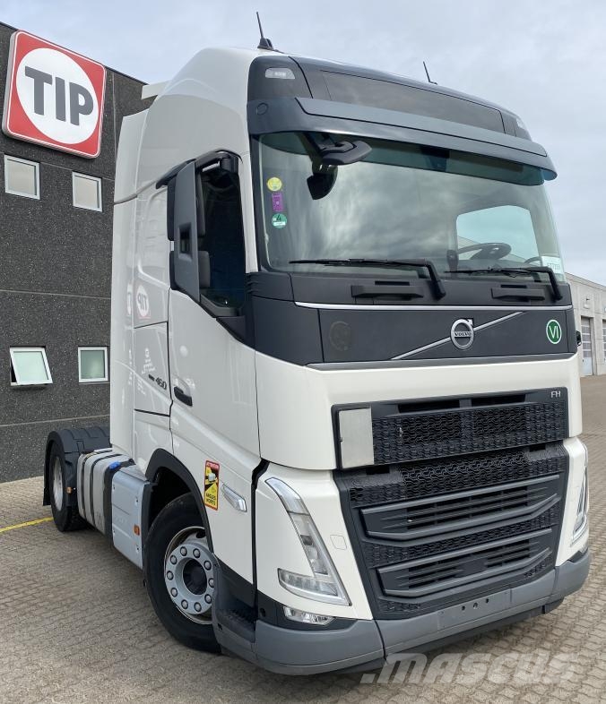 Volvo Vehicle Tractor 4x2 Standard Prime Movers