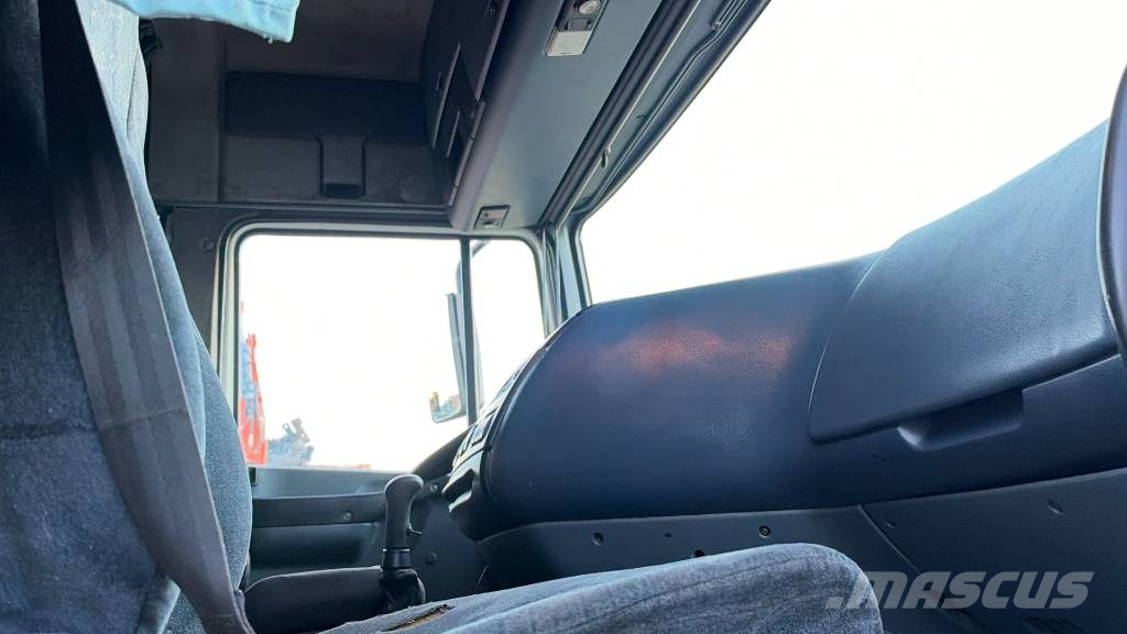 DAF XF 95.430 4x2 tractor unit - euro 3 Tractores (camiões)