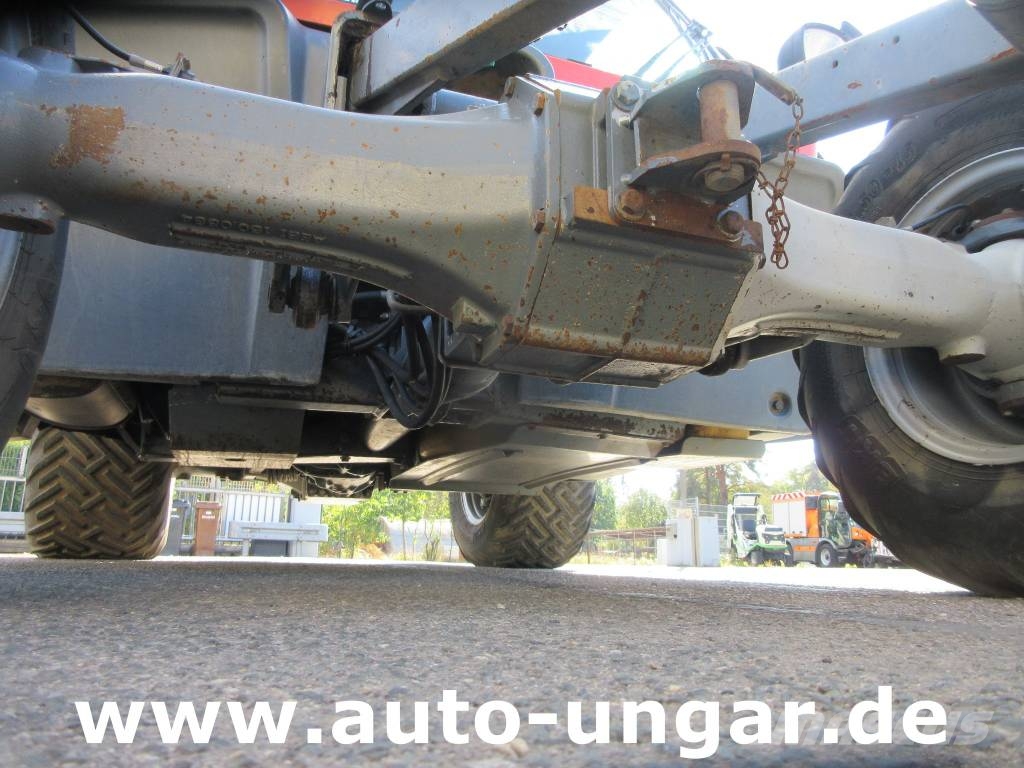 Aebi TerraTrac TT 240 4x4x4 Bergtraktor Metrac Sauerbur Traktoren