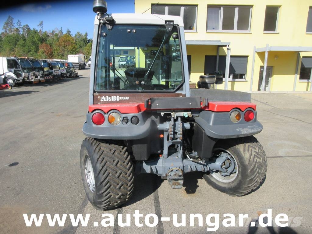 Aebi TerraTrac TT 240 4x4x4 Bergtraktor Metrac Sauerbur Traktoren